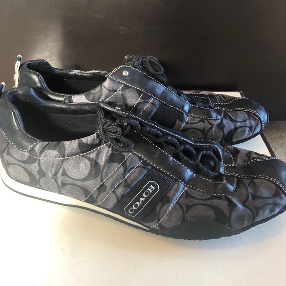 Coach Shoes - Coach Womens Kelsie Shoes Size 9.5. Black & Silver